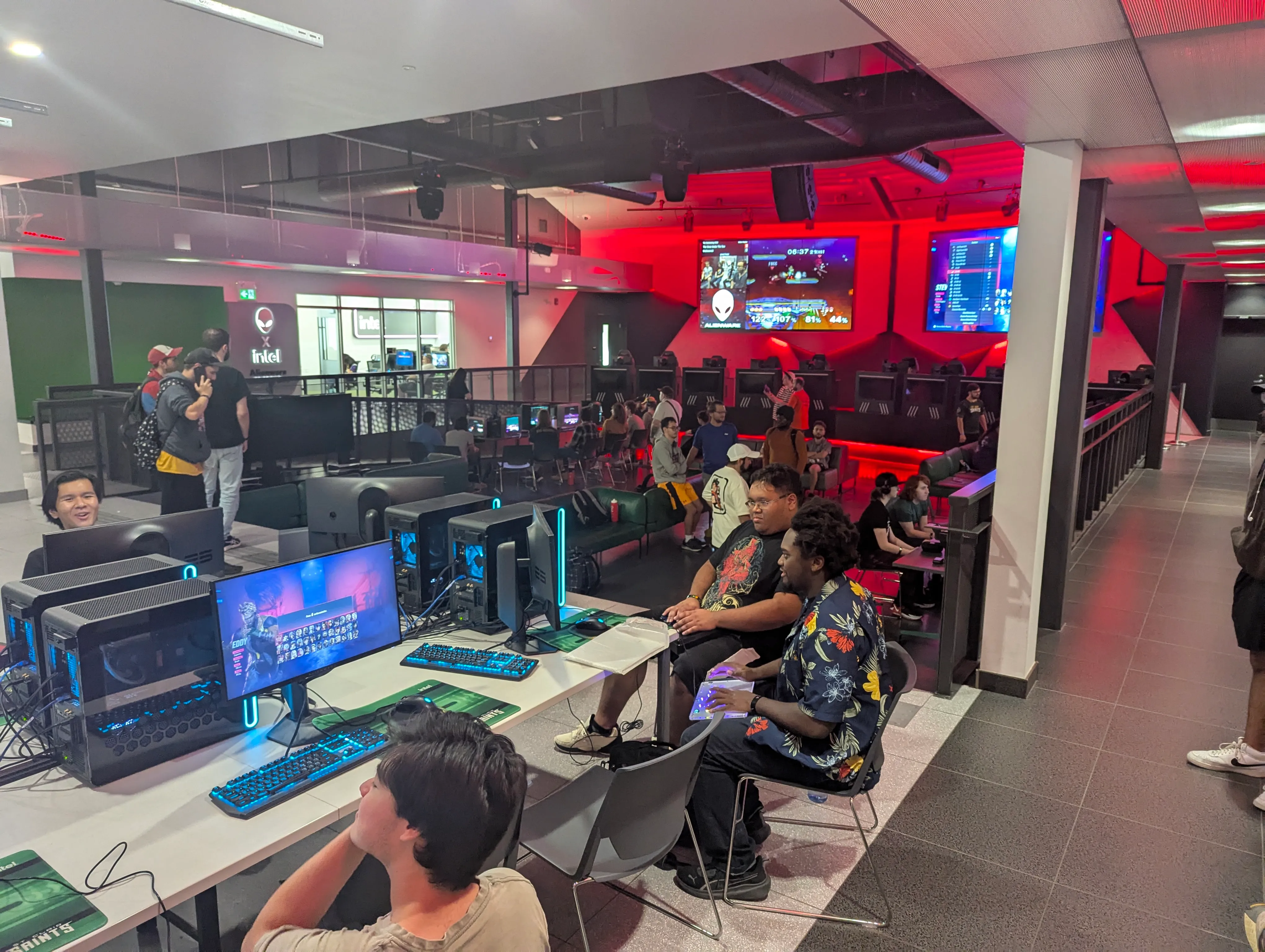 The Summoning Convention 2025 -esports lounge pc gaming 3